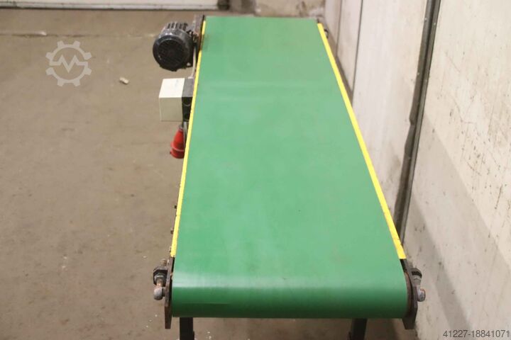 Conveyor belt 3.65 m/min ttw VB  1555 x 400 mm