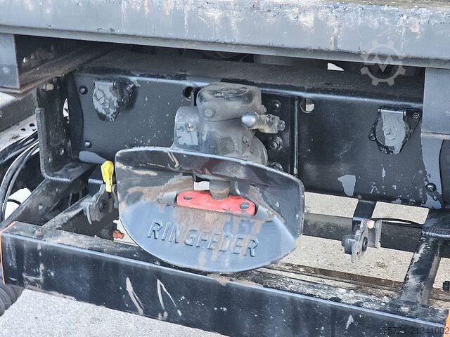 Koffer MERCEDES-BENZ ATEGO Bakwagen Laadklep