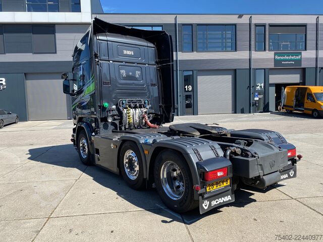 Standard tractor Scania R520 V8 / 6x2/4 / Retarder / Full air suspensio...