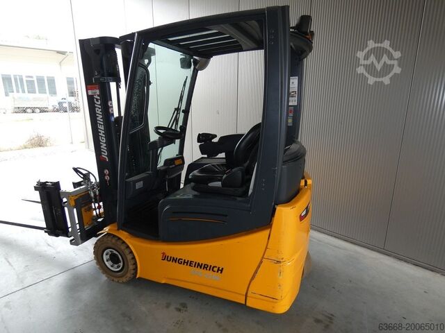 Elektro 3 Rad-Stapler Jungheinrich EFG 216 K 440 DZ