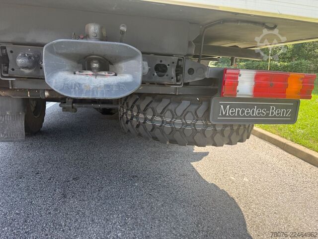 Box truck MERCEDES-BENZ 917 A 4x4 Allrad Einzelbereift 6m Koffer Klima