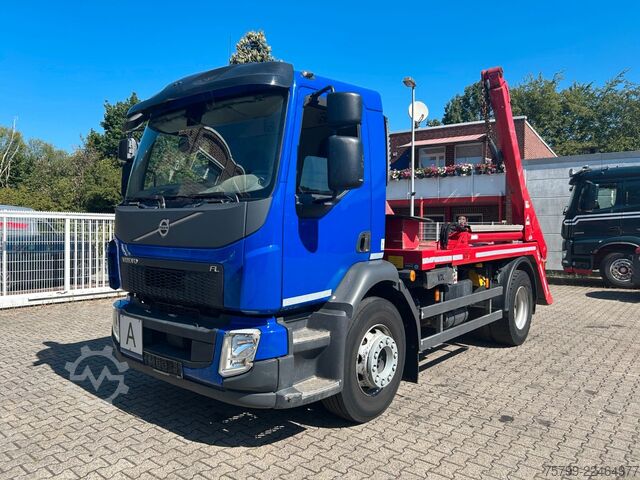 Skip truck VOLVO FL7 Absetzkipper 4x2