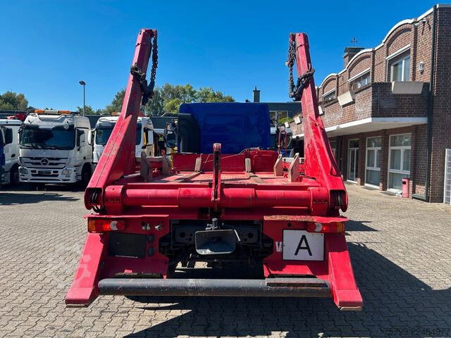 Skip truck VOLVO FL7 Absetzkipper 4x2