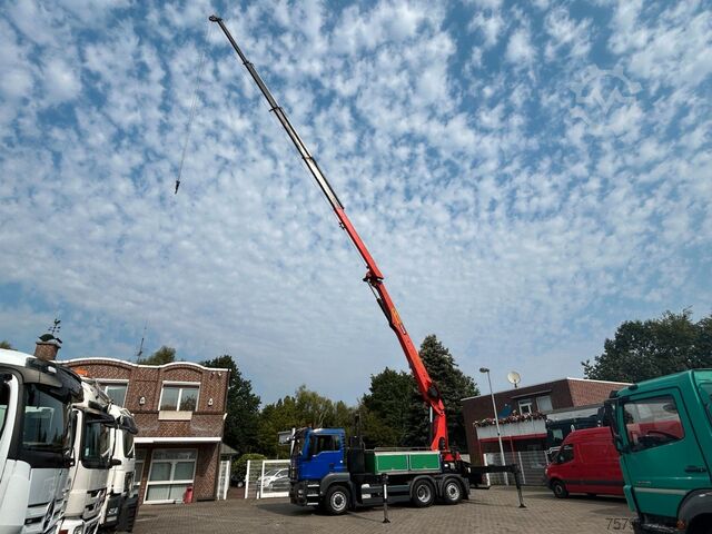 Truck mounted crane MAN 28.400 Dachdeckerkran PK 40001 28 Meter 6x4-4