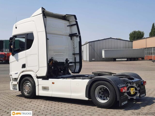 Standard tractor unit SCANIA R 460 Highline Retarder 2 x Tank LDW ACC