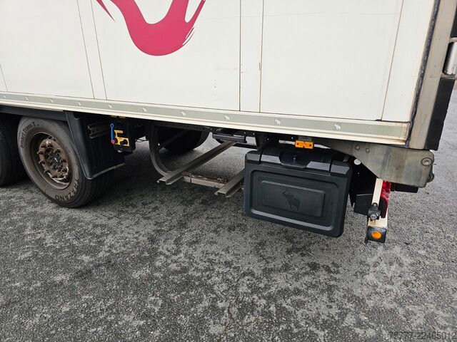 Reefer semitrailer SCHMITZ CARGOBULL SKO24/L-13.4 FP 45-Liftachse-Palettenkasten-Blum