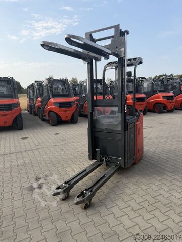High Level Order Picker Linde D12 HP