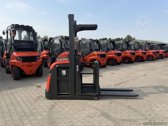 Medium Lift Order Picker Linde V10-02