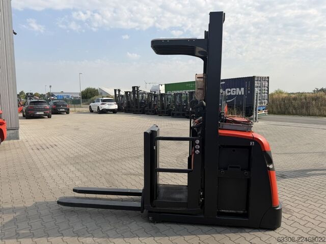 Medium Lift Order Picker Linde V10-02
