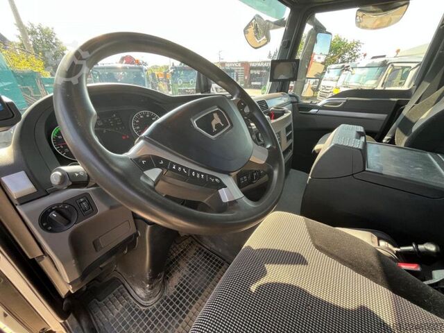 Roll-off tipper truck MAN TG-S 35.460 BB 8x4 Abrollkipper VDL 25to Funk