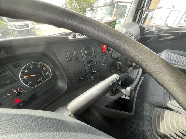 Dreiseitenkipper LKW MERCEDES-BENZ Axor 1826 K 4x2 2-Achs Kipper Kran Greiferst. de