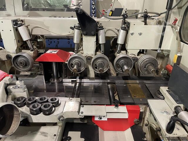 Moulder WEINIG HYDROMAT (8 spindle)