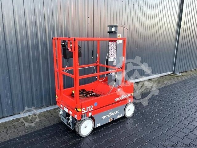 Scherenbühne SkyJack SJ 12