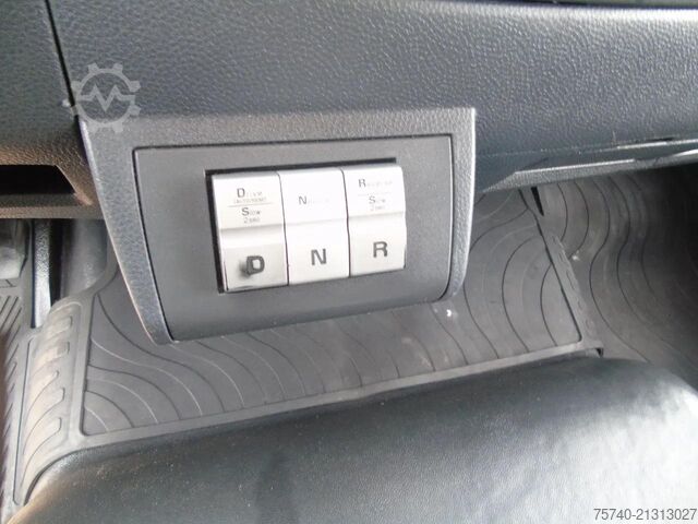 Box body Iveco Eurocargo 120E21 + EURO 6