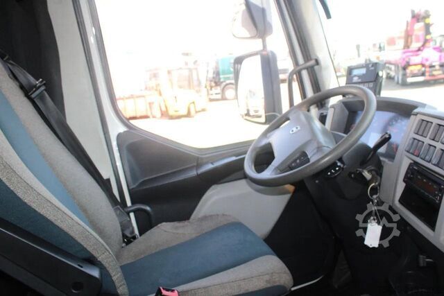 Refrigerated/freezer transport Volvo FE 280 + CARRIER + ATP/FRC + LIFT /EURO 6/ 19T