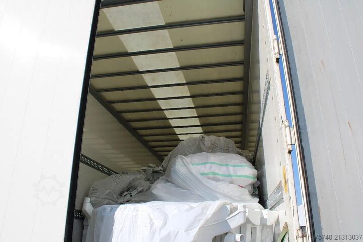 Box body Kässbohrer 3x axle + bpw