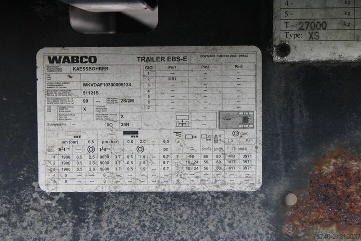 Box body Kässbohrer 3x axle + bpw