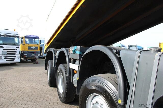 Tipper Ginaf X 5250 + TIPPER 10x4 + MANUAL