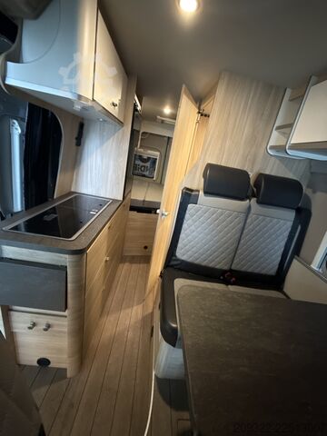 Wohnwagen/Wohnmobil 2023 Fiat Ducato Weinsberg Carabus | Manuale | Tetto a Soffietto