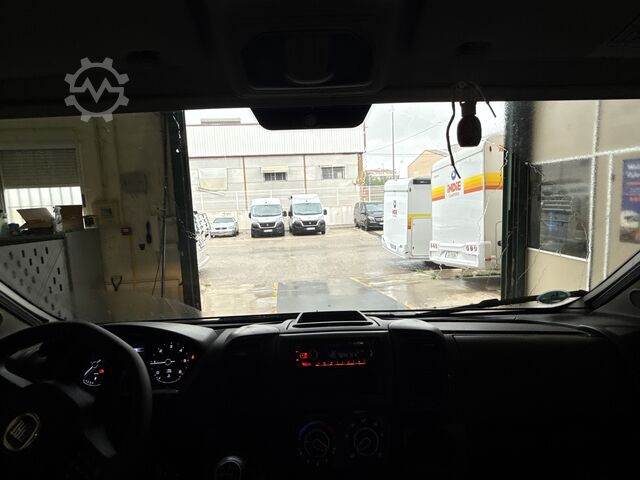 Wohnwagen/Wohnmobil 2023 Fiat Ducato Weinsberg Carabus | Manuale | Tetto a Soffietto