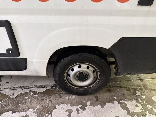 Wohnwagen/Wohnmobil 2023 Fiat Ducato Weinsberg Carabus | Manuale | Tetto a Soffietto