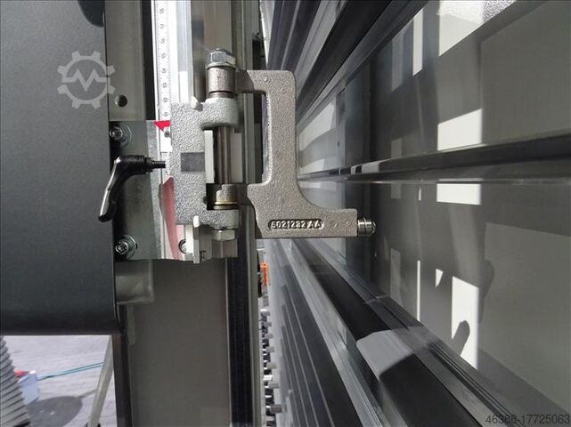 Panel saw HOLZ-HER 1255 SECTOR pro - Exhibition machine - Holz-Her 1255 SECTOR pro