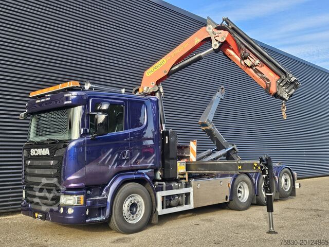 Hook arm system Scania G490 8x4*4 / PALFINGER CRANE + HOOKLIFT
