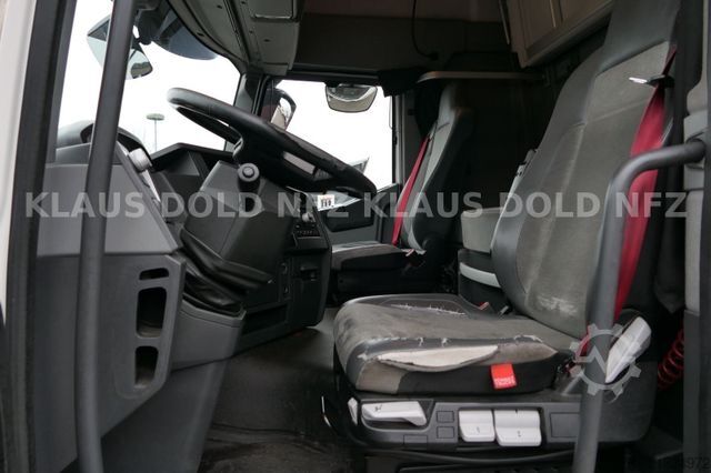 Standard tractor unit RENAULT T 460 Retarder 2-Tank Kühlbox Euro 6