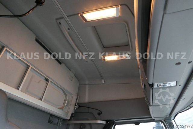 Standard tractor unit RENAULT T 460 Retarder 2-Tank Kühlbox Euro 6