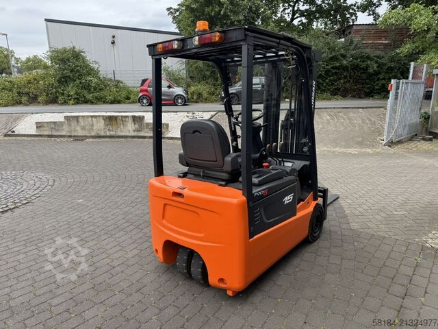 Electric 3-wheel forklift Doosan B15T-5