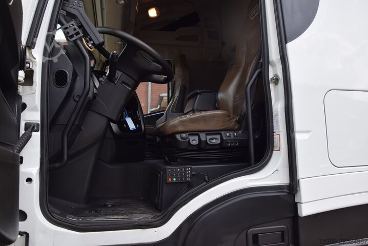 Tipper truck Iveco Stralis 510 Highway HiabAbrollkipper 6X4