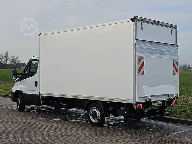 Suitcase IVECO DAILY 35S14       Bakwagen Laadklep!