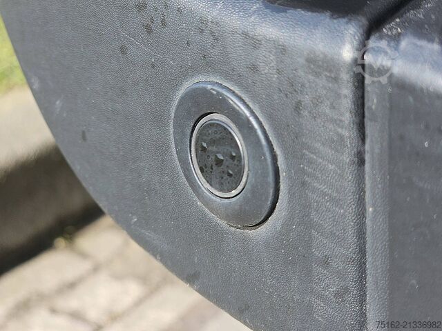 High-roof van FORD TRANSIT 2.0 L3H3 RWD Navi