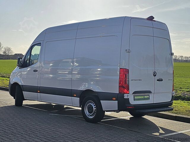Hochdachkombi MERCEDES-BENZ SPRINTER 317 L2H2 RWD Automaat