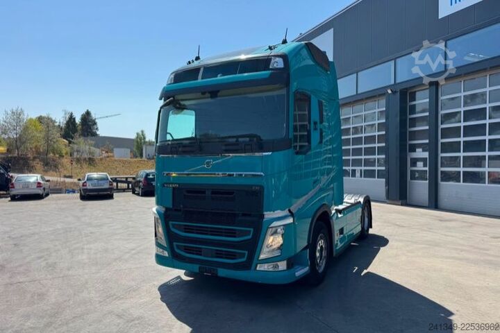 Standard tractor unit VOLVO FH-460 XXL 2x Tanks 1200L