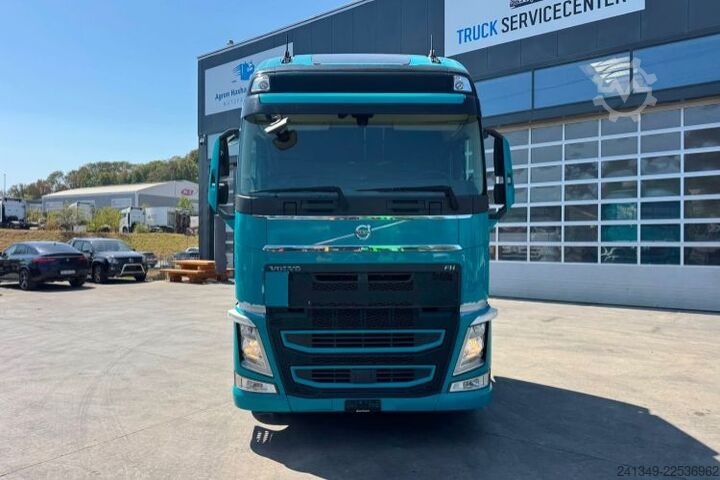 Standard tractor unit VOLVO FH-460 XXL 2x Tanks 1200L