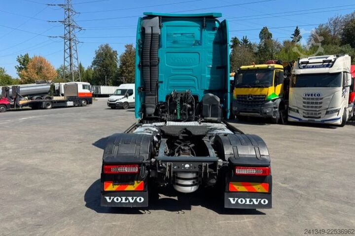 Standard tractor unit VOLVO FH-460 XXL 2x Tanks 1200L