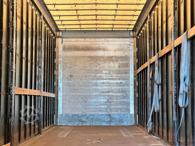 Auflieger mit Pritsche & Plane SCHMITZ CARGOBULL SCB*S3T MegaTrailer Curtainsider Edscha