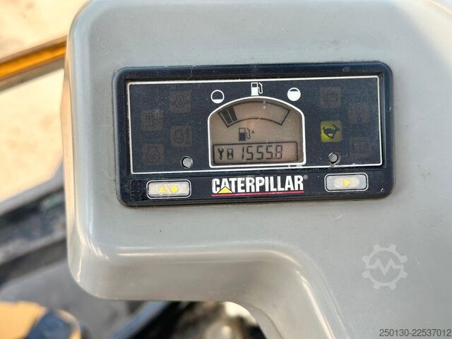 Minibagger CATERPILLAR 301.8C Gummikette / 2 Löffel / Schwenkschaufel