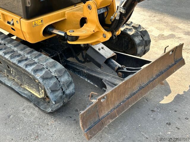 Minibagger CATERPILLAR 301.7D Gummikette / 2 Löffel / Schwenkschaufel