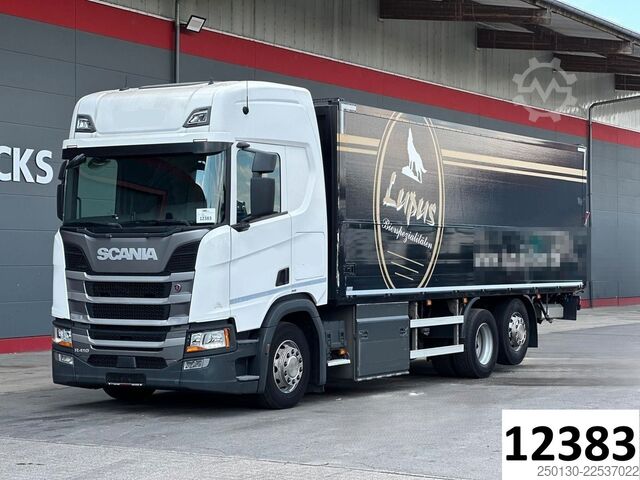 LKW mit Getränkeaufbau SCANIA R410 6x2 LL EWERS Getränketransport Zug mit LBW
