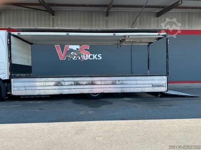 LKW mit Getränkeaufbau SCANIA R410 6x2 LL EWERS Getränketransport Zug mit LBW