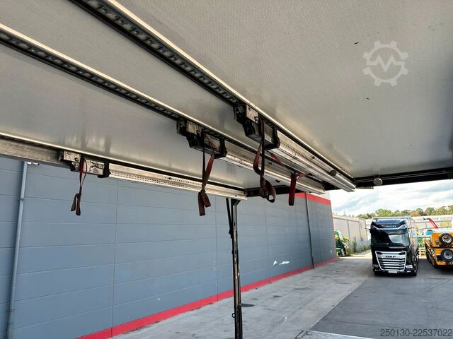 LKW mit Getränkeaufbau SCANIA R410 6x2 LL EWERS Getränketransport Zug mit LBW