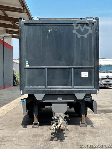 LKW mit Getränkeaufbau SCANIA R410 6x2 LL EWERS Getränketransport Zug mit LBW