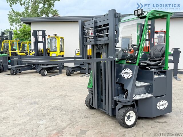 4-way forklift Combilift CB3000 / TRIPLEX 4900MM / FREE LIFT