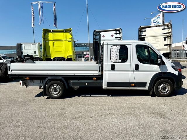 Pick-up van Peugeot Boxer 435 Doppia Cabina 140 HDI