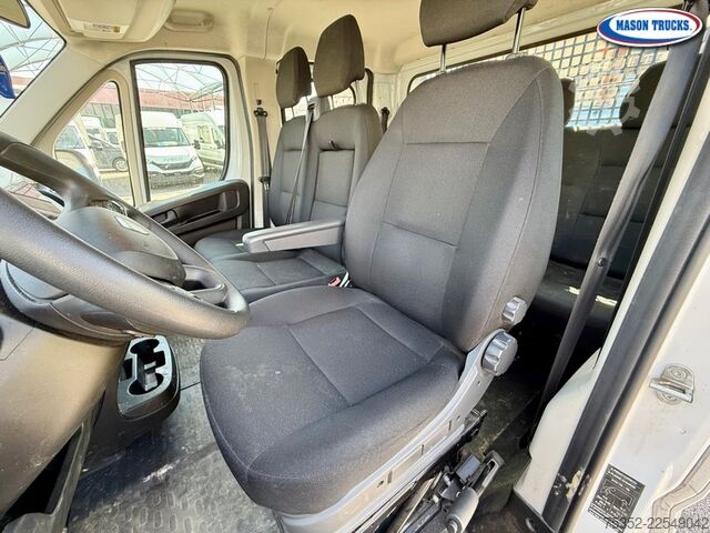 Pick-up van Peugeot Boxer 435 Doppia Cabina 140 HDI