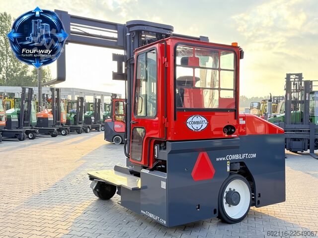 4-way forklift Combilift C4000ET TRIPLEX 6900 WIDE FORK POSITIONE