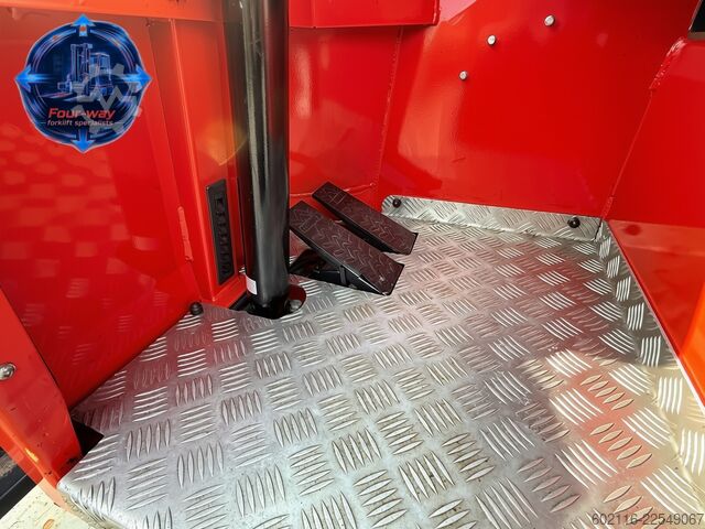 4-way forklift Combilift C4000ET TRIPLEX 6900 WIDE FORK POSITIONE