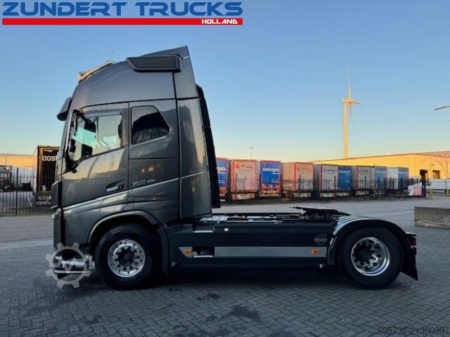 Standard-SZM Volvo FH16-750 GLOBETROTTER XL, IPARCOOL , 2 TANKS, 2...